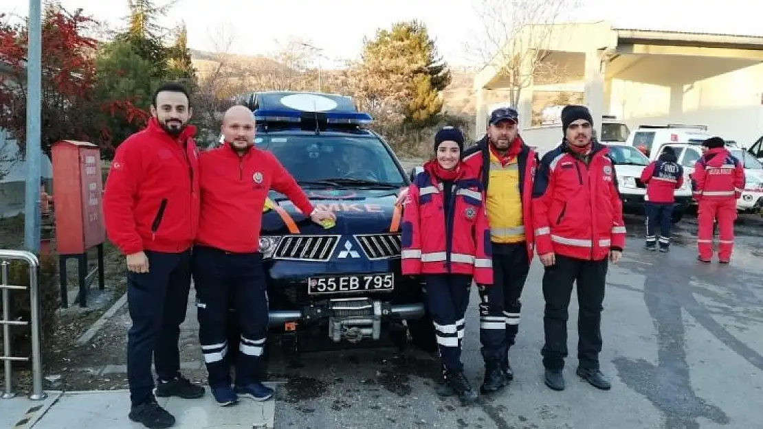 29 saat sonra enkaz altından kurtarılmasına ortak oldu