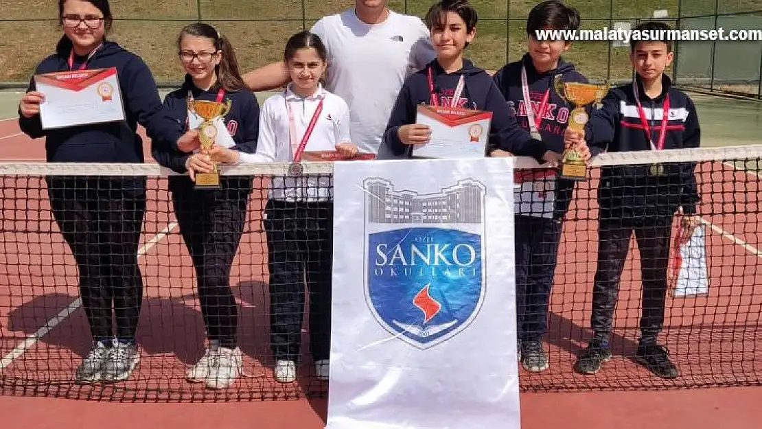 SANKO Okulları öğrencilerinin tenis başarısı