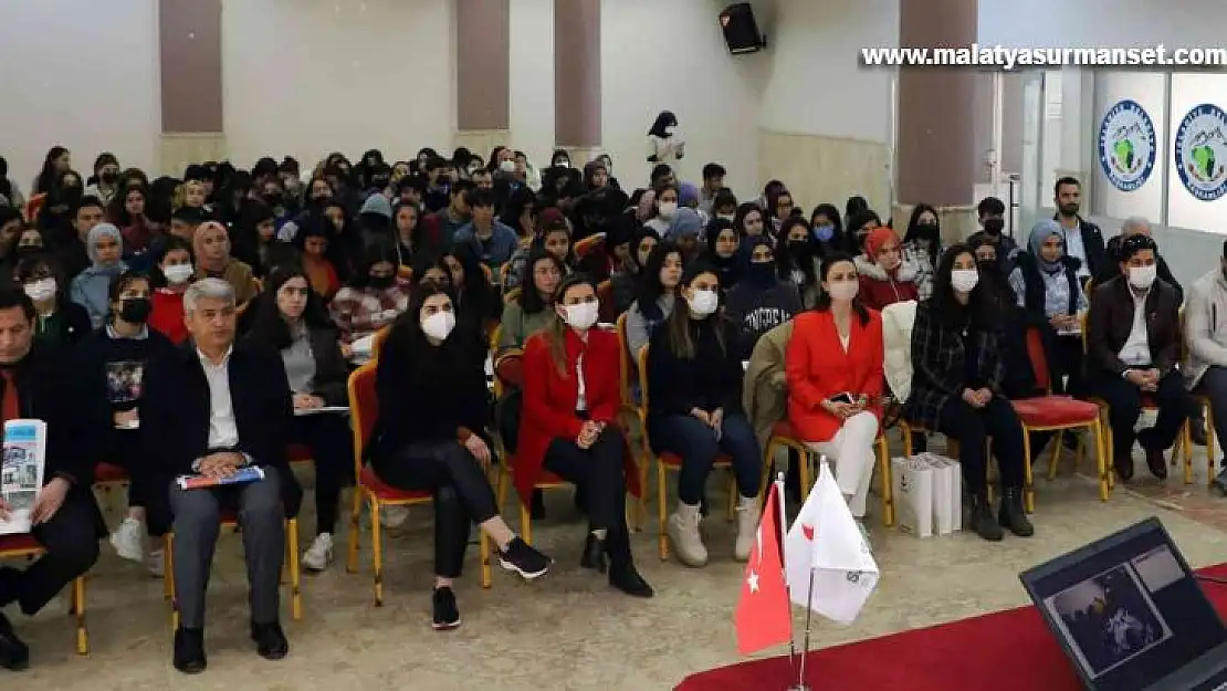 SANKO Üniversitesi akademisyenleri aday öğrencilerle buluştu