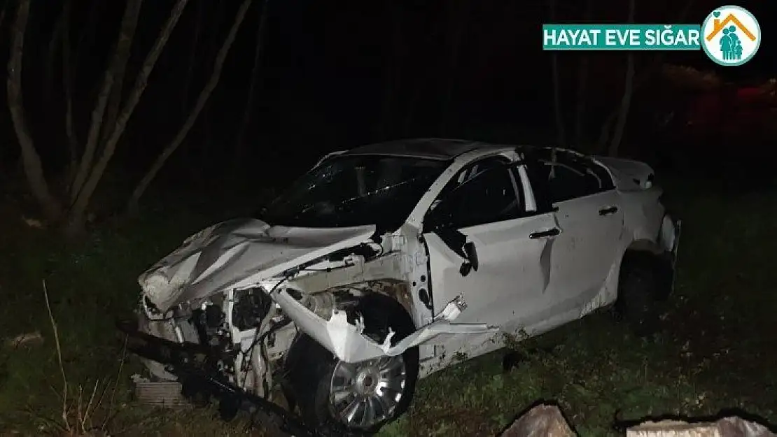 Şarköy'de taklalar atan otomobil hurdaya döndü: 2 yaralı