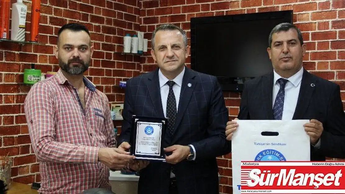 Şehit ailelerine ücretsiz tıraşa, plaketle ödül