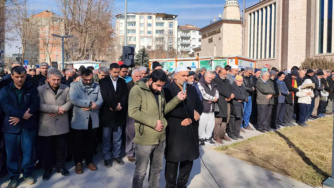 Şehit Muhammed Dayf ve Komutanlar İçin Malatya'da Gıyabi Cenaze Namazı