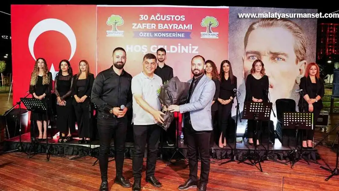 Şehitkamil'de 30 Ağustos özel konserine yoğun ilgi