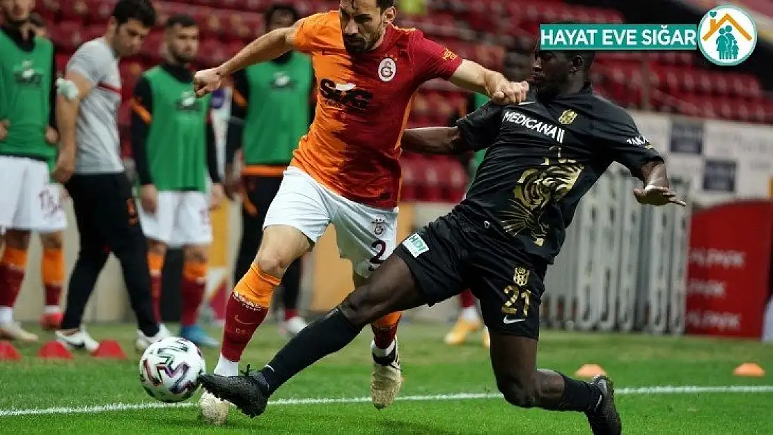 Şener Özbayraklı, Galatasaray'a veda etti