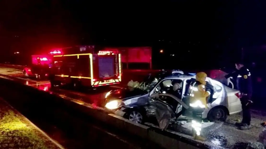 Seydikemer'de trafik kazası  1 ölü, 4 yaralı