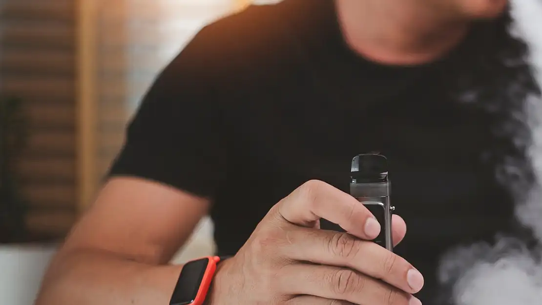Sigara mı Elektronik Sigara mı? Sanılanın Çok Ötesinde Riskler