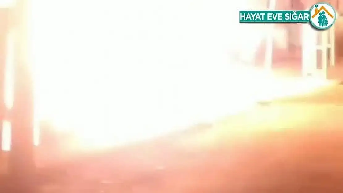 Siirt'te elektrik trafosu bomba gibi patladı