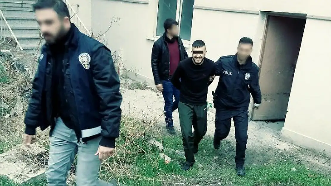 Silahla adam kaçıran 2 şüpheli polis tarafından yakalandı