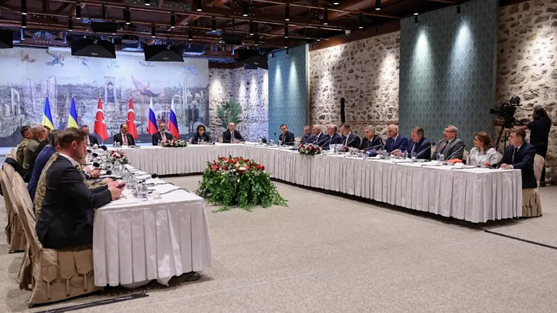 Silahlar Susacak mı? Gözler İstanbul'daki Barış Masasında