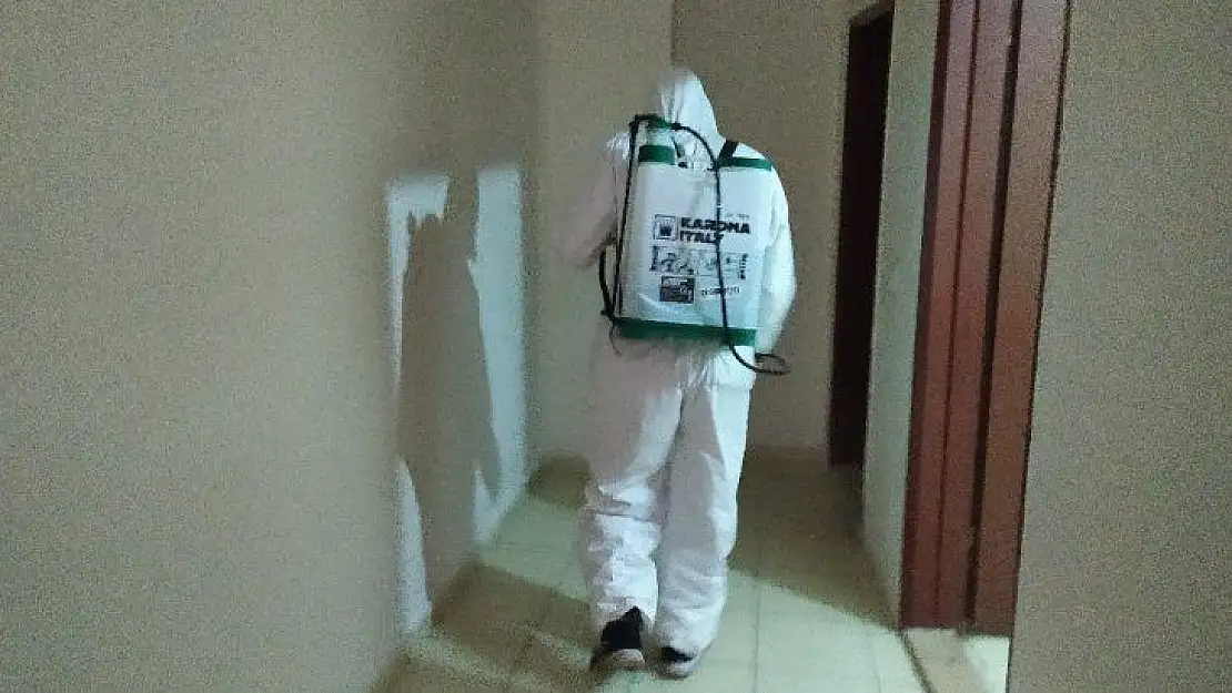Silvan'da dezenfekte çalışması sürüyor