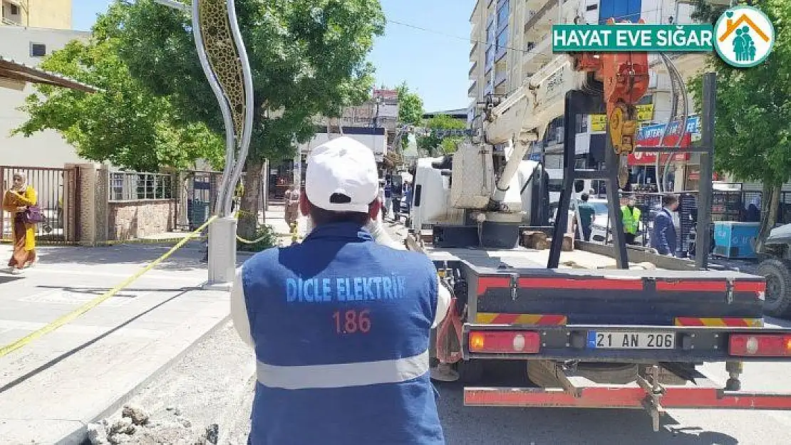 Silvan'da elektrik ekipleri arızalara anında müdahale ediyor