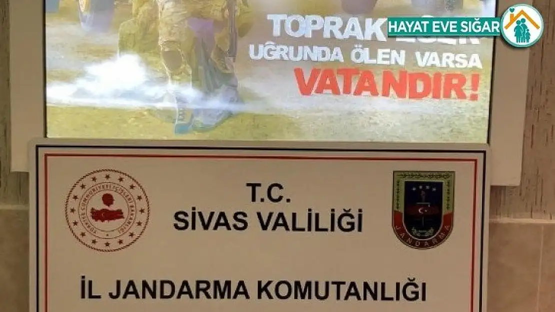 Sivas'ta yüzlerce kaçak sigara ele geçirildi