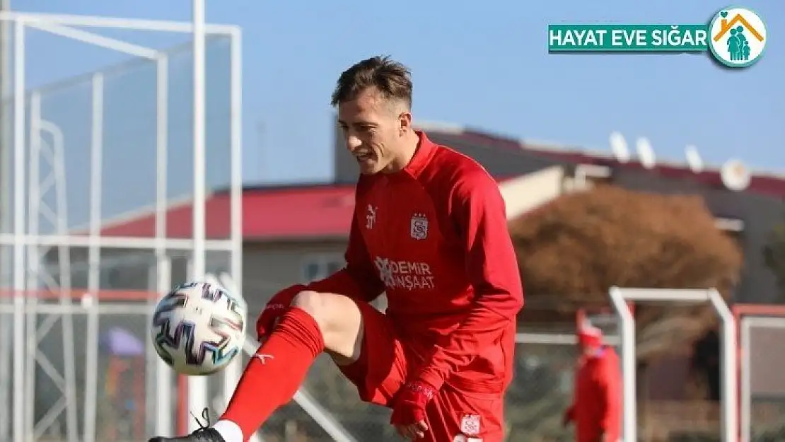 Sivasspor'da Hakan Arslan korona virüsü atlattı