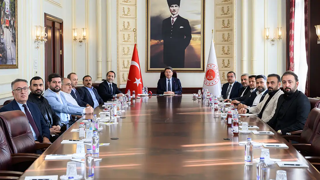 Sivil Toplum ve İş Dünyası Bakan Tunç'la Bir Araya Geldi!