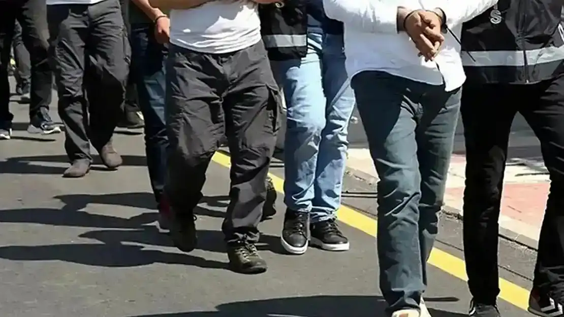 Şok Rakamlar  Adana'da Aranan 486 Kişi Yakalandı!