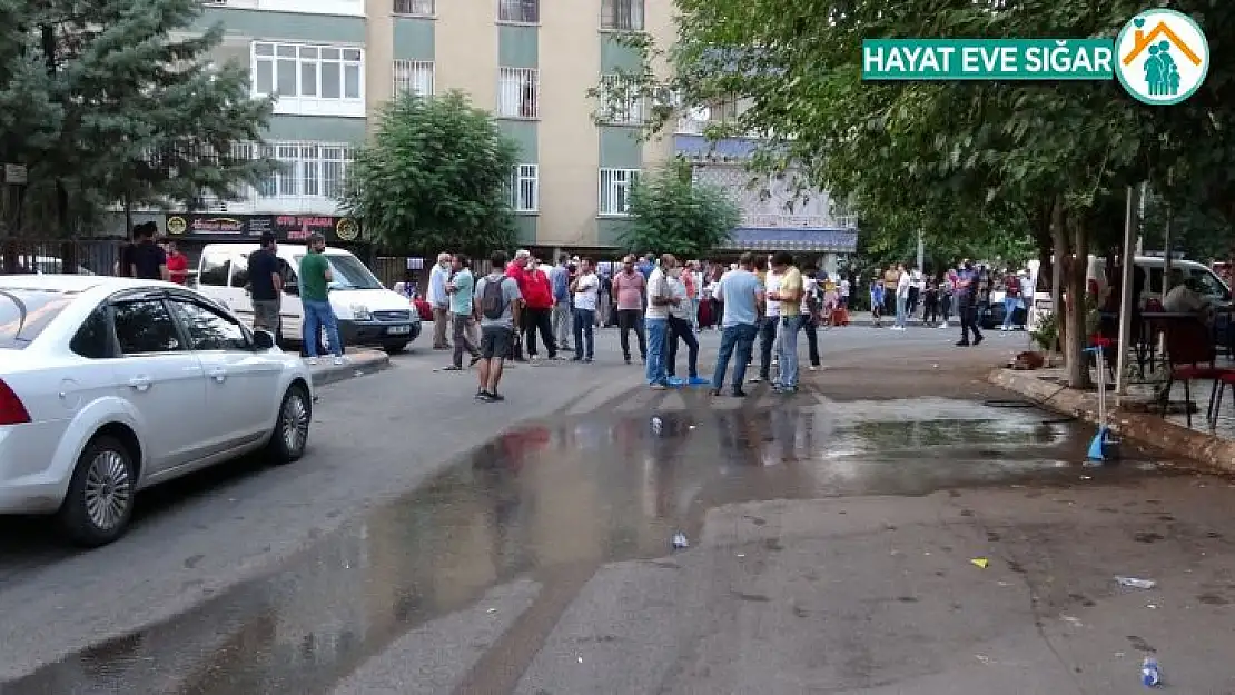 Sokak ortasında kurşuna dizdiler