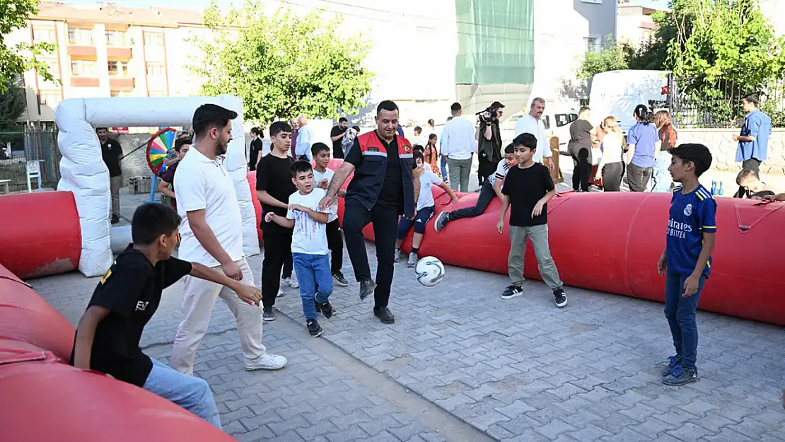 Sokaklar Çocuk Sesleriyle Doldu Battalgazi'de Anlamlı Etkinlik