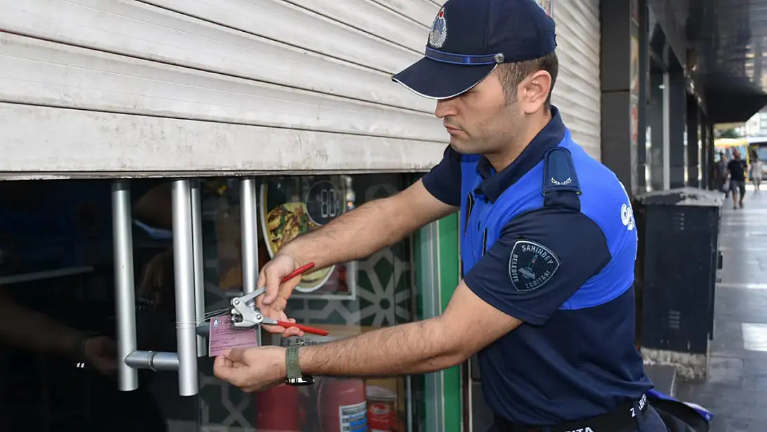 Son Kullanma Tarihi Geçmiş Et İddiası Dönerci 3 Gün Kapalı
