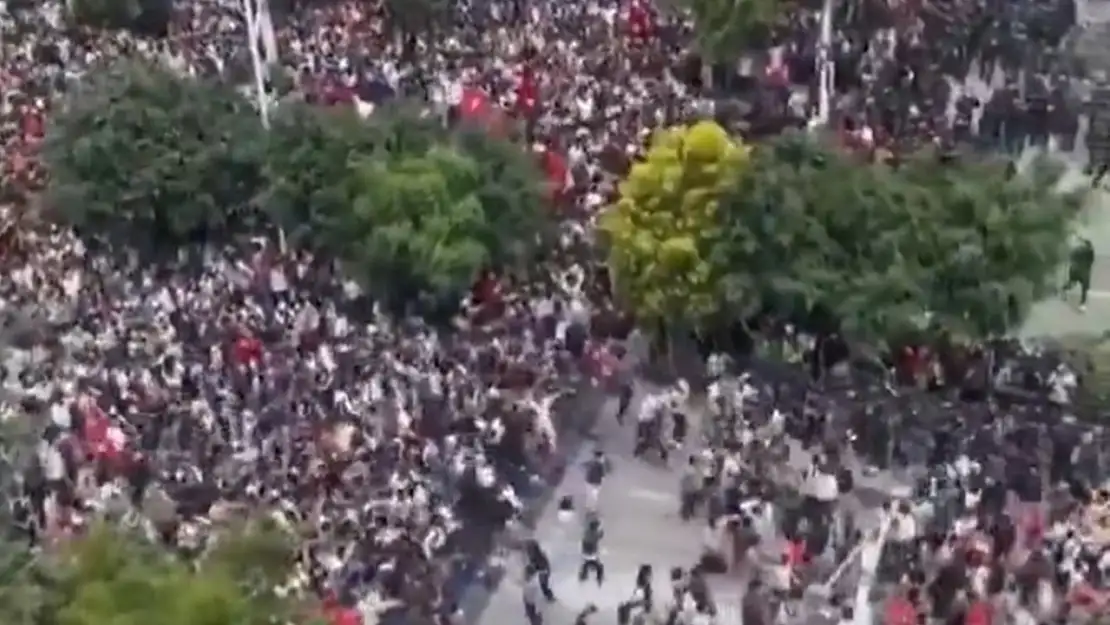 Sosyal Medya Yasağı Halkı Sokağa Döktü 14 Ölü Yüzlerce Yaralı