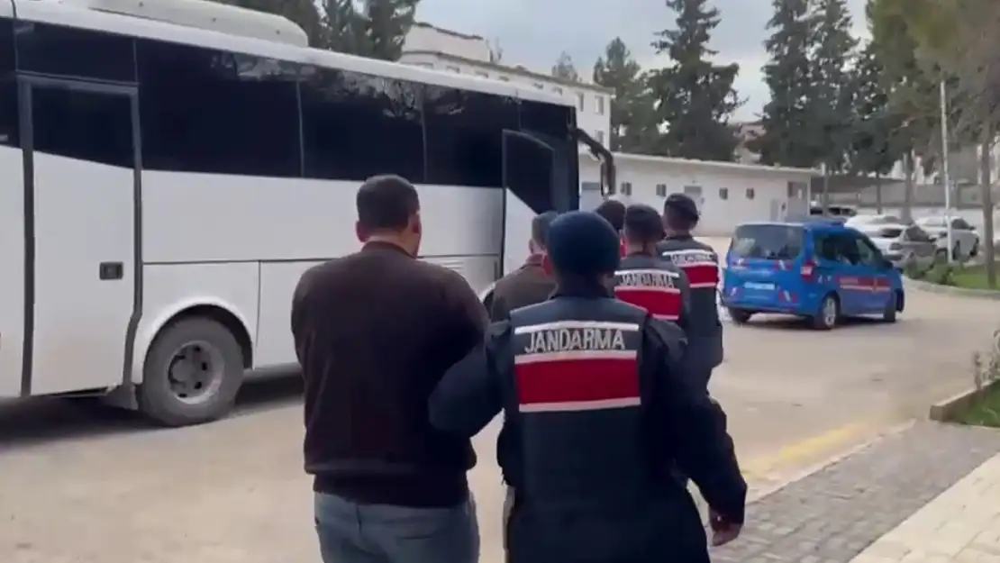 Sosyal Medyada Sahte Linklerle Dolandıran Şebeke Çökertildi