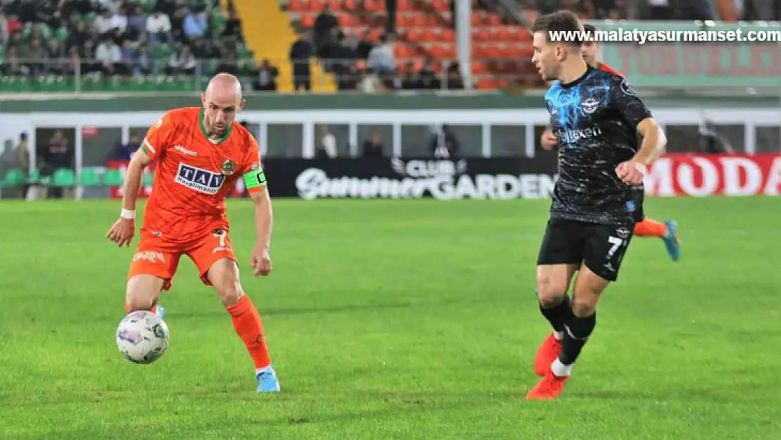 Spor Toto Süper Lig: Corendon Alanyaspor: 0 - Adana Demirspor: 0