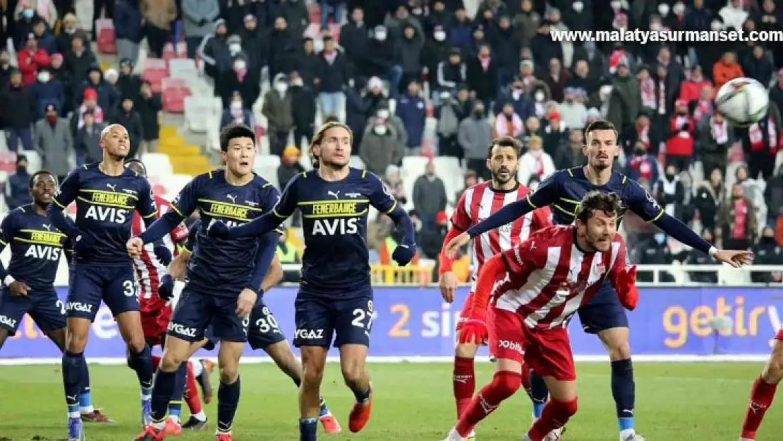 Spor Toto Süper Lig: DG Sivasspor: 1 Fenerbahçe: 1