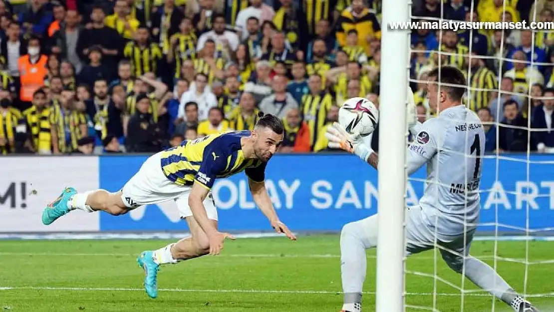 Spor Toto Süper Lig: Fenerbahçe: 2 - Galatasaray: 0