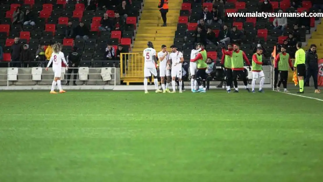 Spor Toto Süper Lig: Gaziantep FK: 1 - Hatayspor: 2 (İlk Yarı)