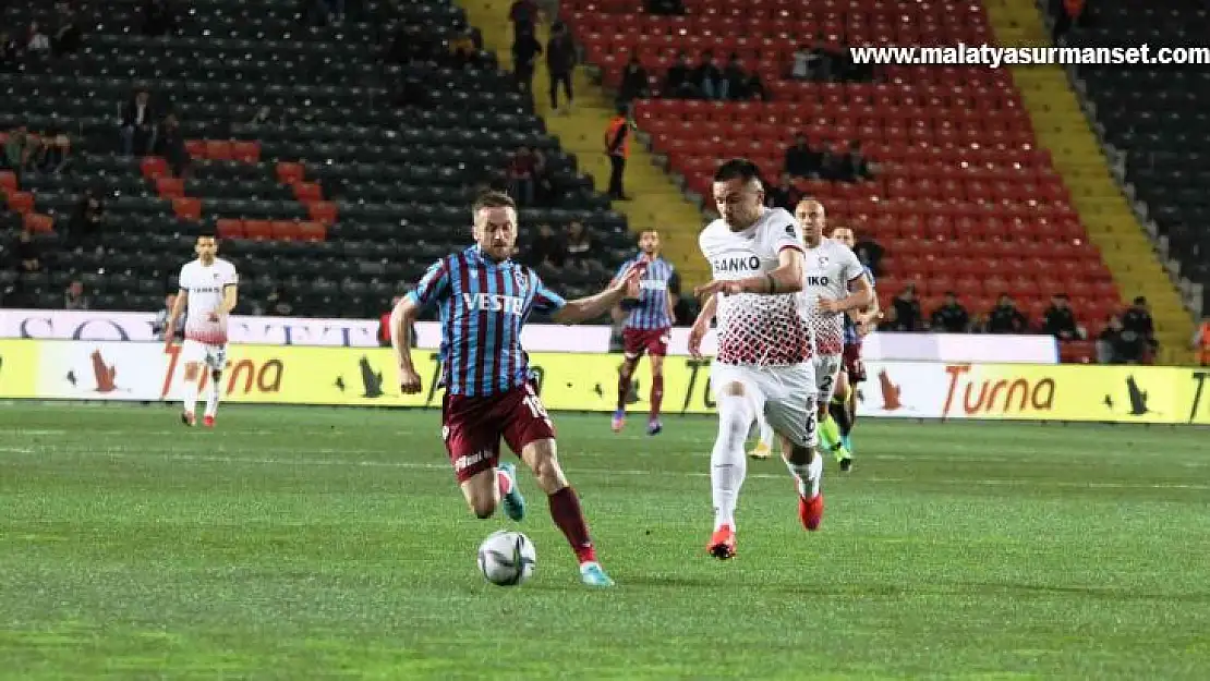 Spor Toto Süper Lig: Gaziantep FK: 0 - Trabzonspor: 0 (İlk yarı)