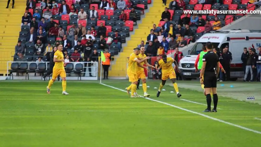 Spor Toto Süper Lig: Gaziantep FK: 0 - Y.Kayserispor: 1 (İlk yarı)