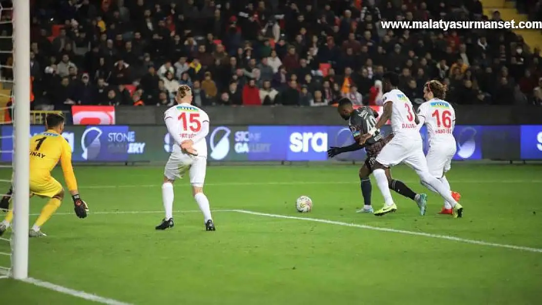 Spor Toto Süper Lig: Gaziantep FK: 1 - Beşiktaş: 1 (Maç Sonucu)