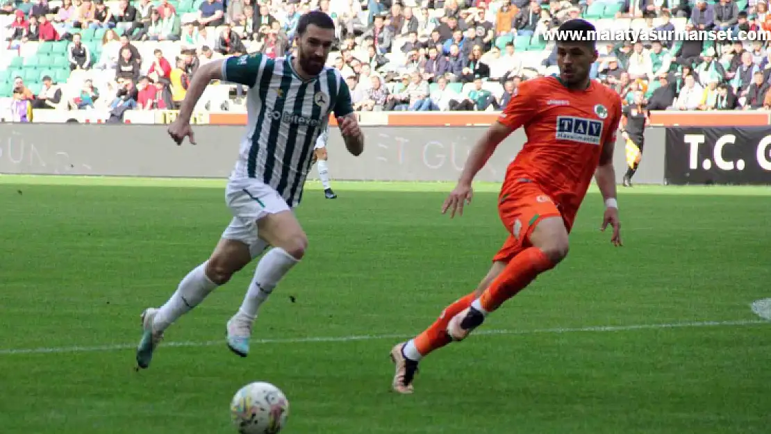 Spor Toto Süper Lig: Giresuspor: 2 - Alanyaspor: 2