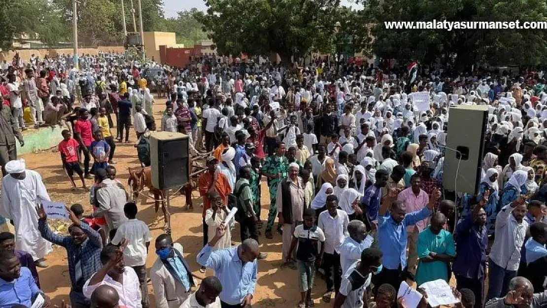 Sudan'da hükümet karşıtı protestoya güvenlik güçlerinden sert müdahale: 23 yaralı