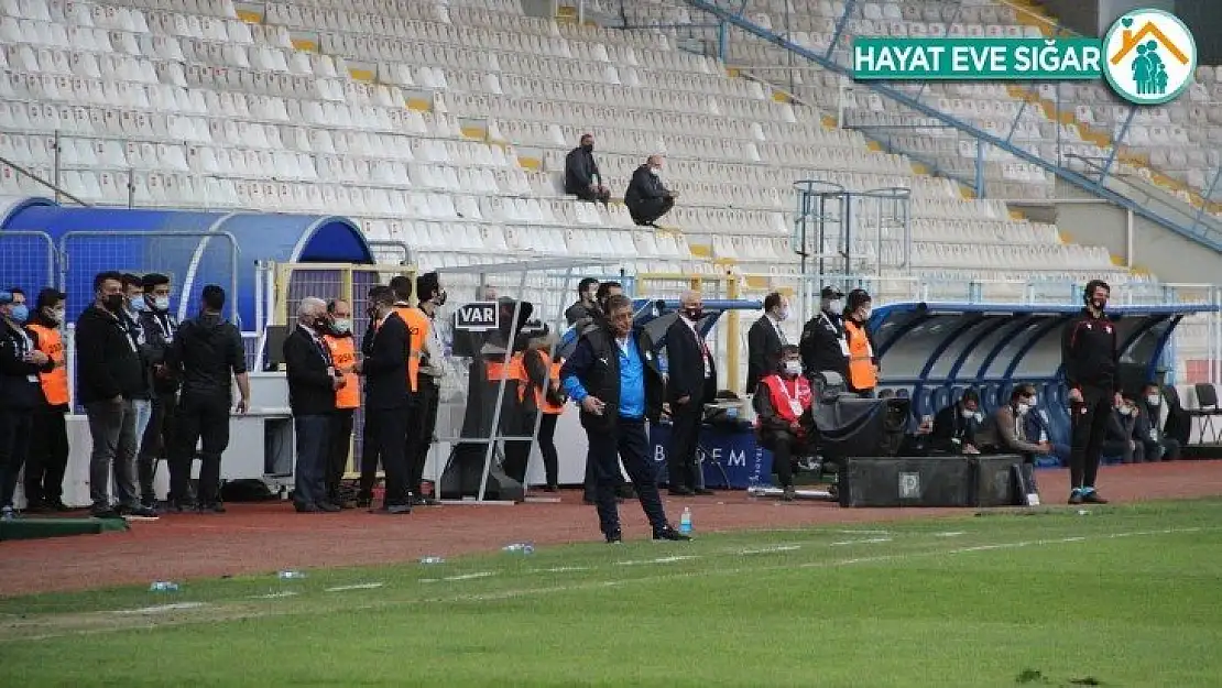 Süper Lig: BB Erzurumspor: 1 - Başakşehir: 2