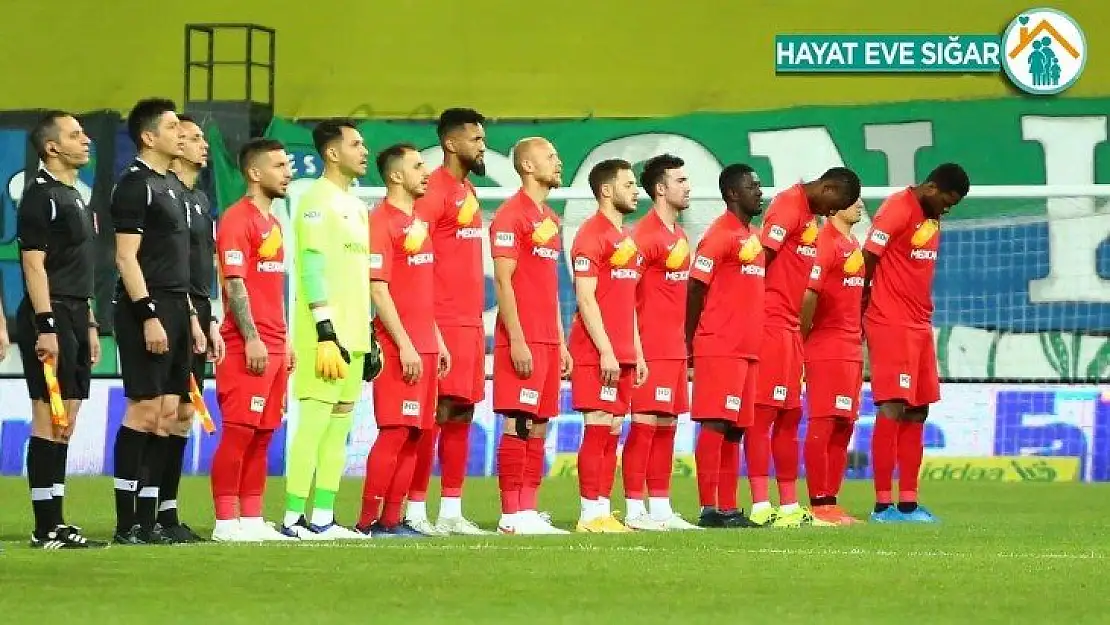 Buz Noktayı Koydu Çaylar Benden Dedi Çaykur Rizespor: 0 Yeni Malatyaspor: 4