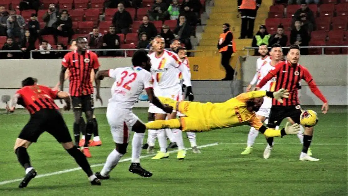 Süper Lig: Gençlerbirliği: 2 - Göztepe: 1 (İlk yarı)