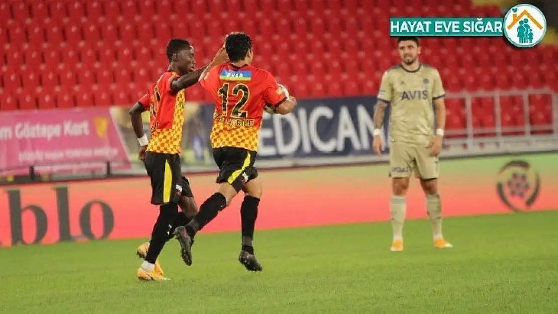 Süper Lig: Göztepe: 2  Fenerbahçe: 3