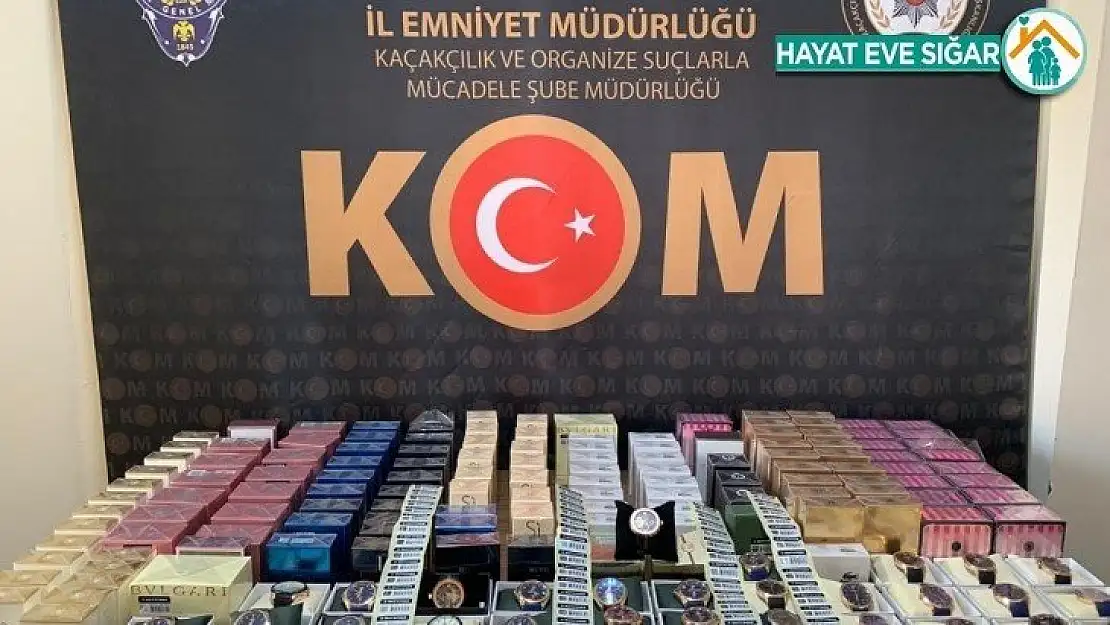 Şüpheli araçtan kaçak eşyalar çıktı