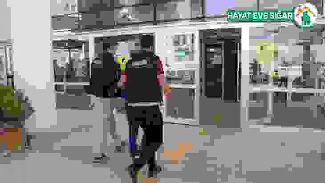 Şüphelinin önce üzerinde, sonra evinde uyuşturucu ele geçirildi