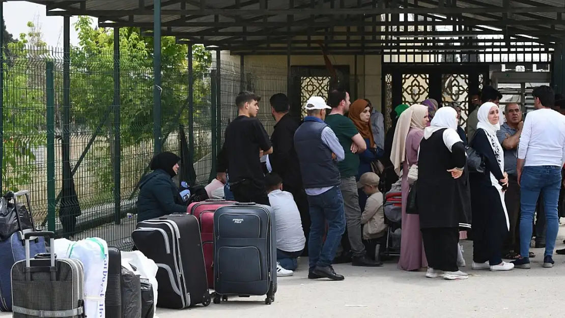 Suriye'deki Durum İyileşiyor, 873 Bin Suriyeli Ülkesine Geri Dönüş Yaptı