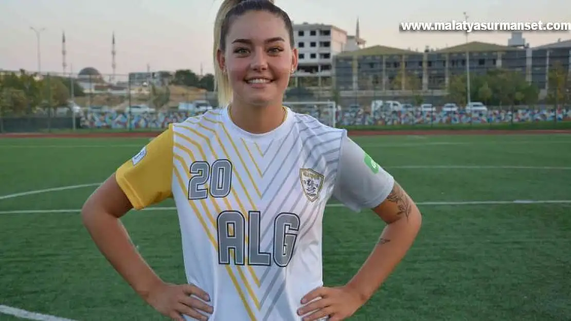 Survivor'a katılacak olan Aycan'a takım arkadaşlarından destek