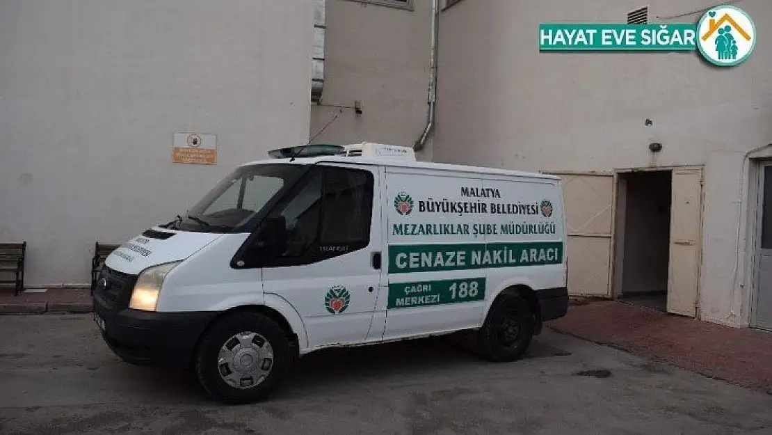 Süt sağarken elektrik akımına kapılan şahıs öldü