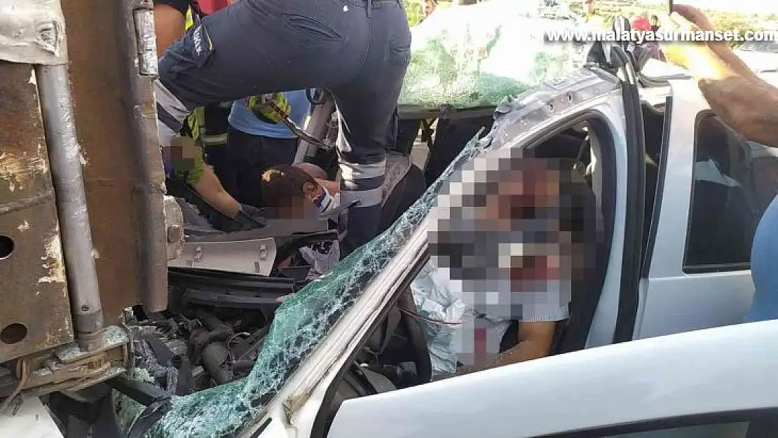 TAG otoyolunda feci kaza: 1 ölü, 7 yaralı
