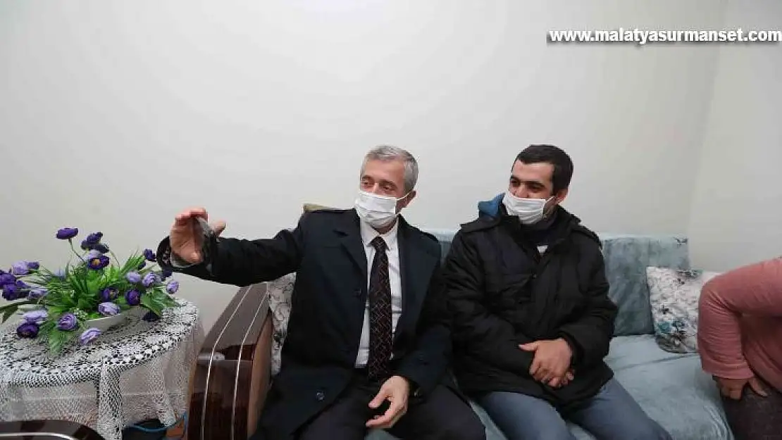 Tahmazoğlu aile ziyaretlerini sürdürüyor