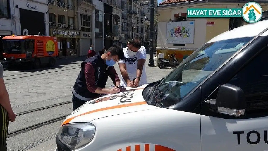 Taksim'de turistlere yönelik denetim