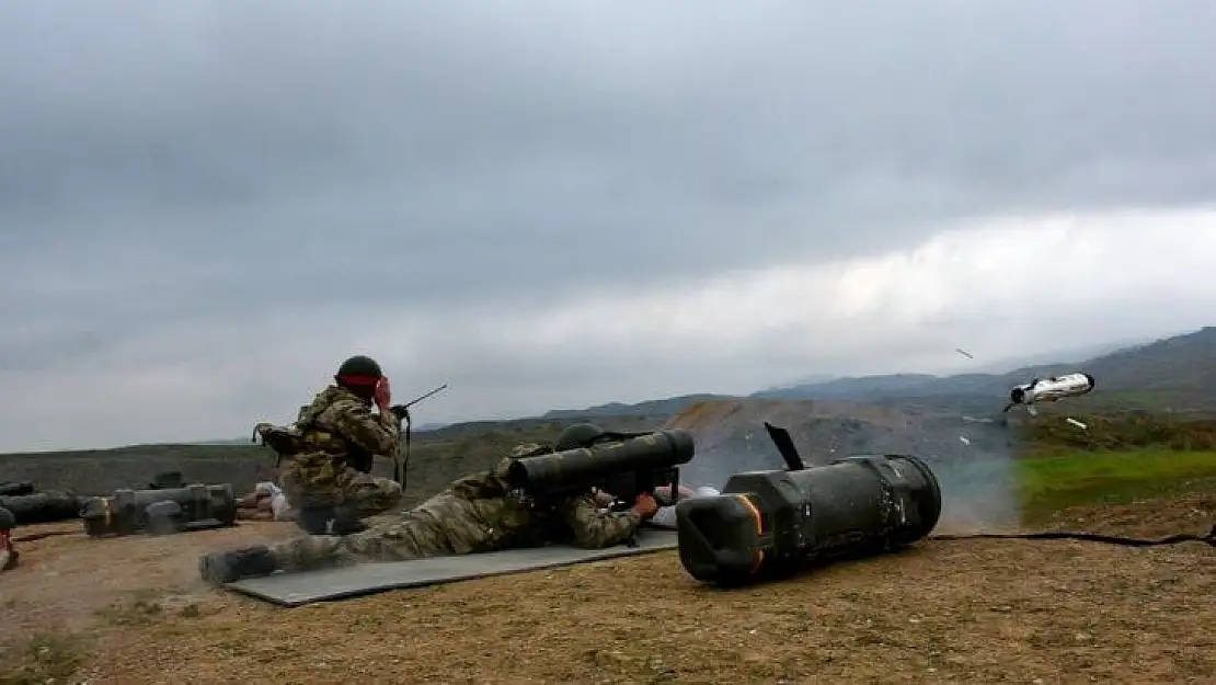 Tanksavar eğitiminde tam isabet