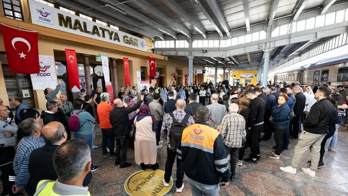 Turistik Diyarbakır Ekspresi Malatya'da mola verdi