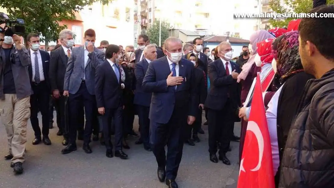 TBMM Başkanı Şentop: 'Annelerin eylem dünyanın en sivil, en doğal ve en güçlü eylemidir'