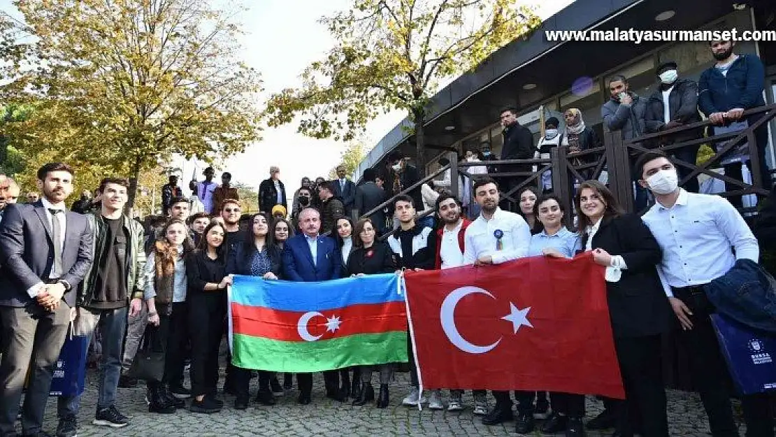 TBMM Başkanı Şentop, Bursa'daki misafir öğrencilerle buluştu.