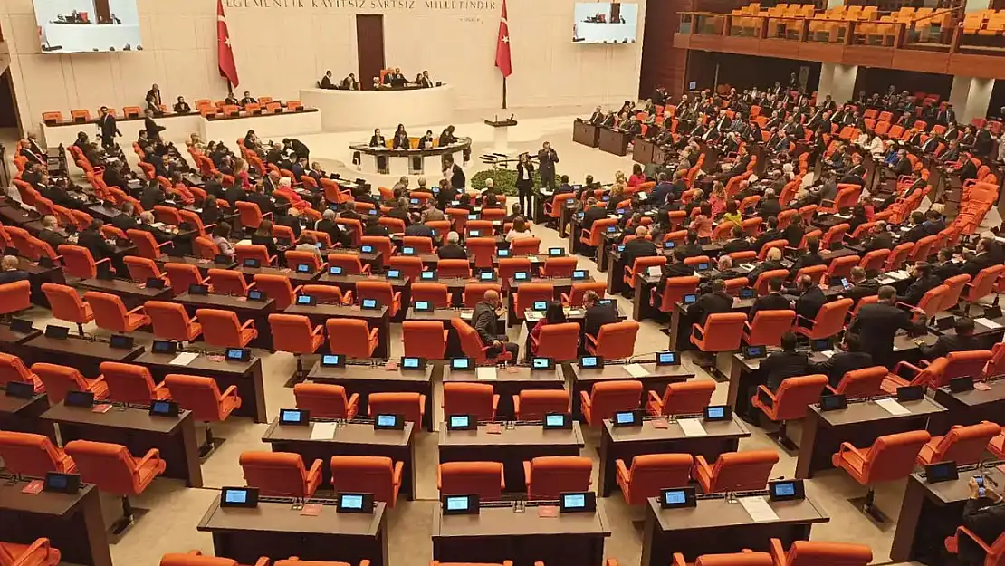 TBMM Tatile Girdi Gözler 1 Ekim'de Açılacak Yeni Yasama Yılında